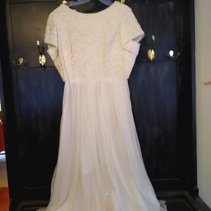 Wedding dress size 18